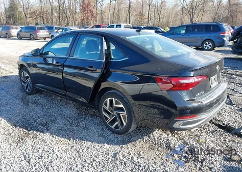 2024 Volkswagen Jetta 1.5T Sel from USA, damaged, VIN 3VWGM7BU7RM035377